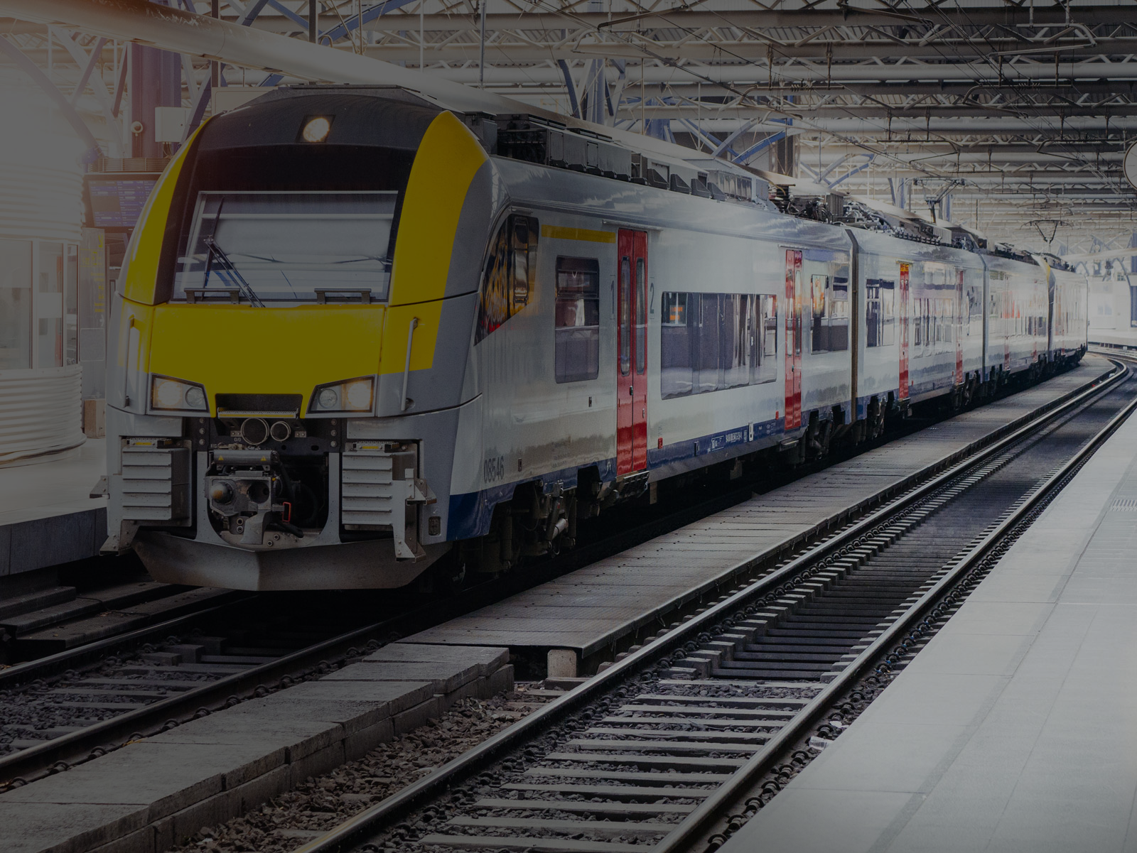 Dura-Line dostarczyła zaawansowaną podziemną studnię dostępową dla Infrabel, państwowej spółki, która buduje, posiada, utrzymuje i modernizuje belgijską sieć kolejową o długości ponad 8 000 km. To rozwiązanie wybrano, aby usprawnić Instalacje w ramach najnowszego projektu modernizacyjnego Infrabel.